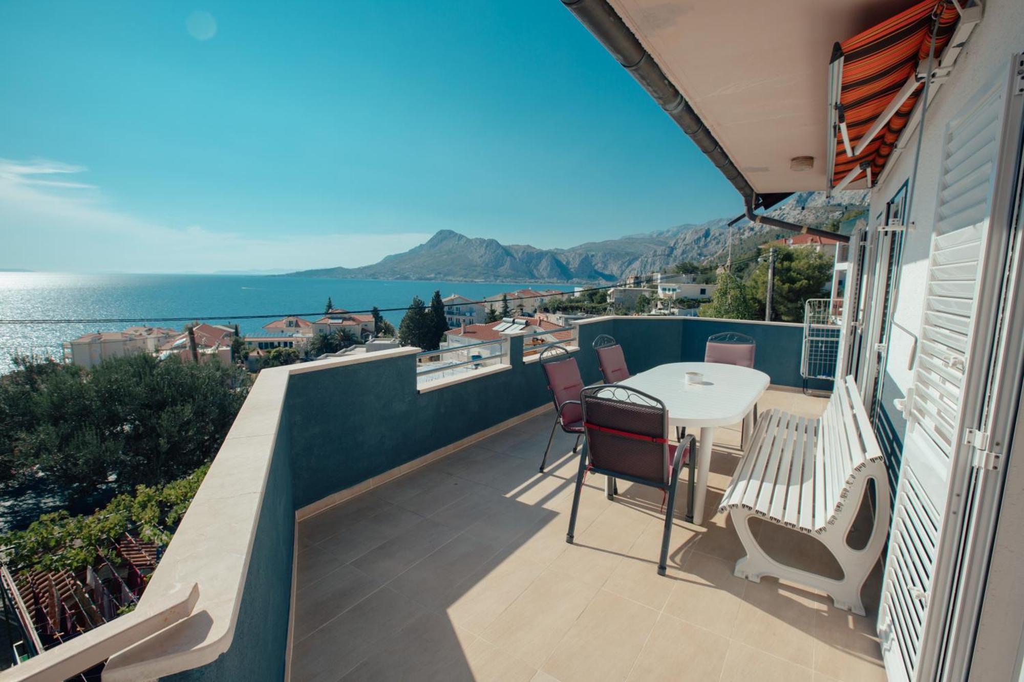 Apartmani Miljak Omis Exterior photo
